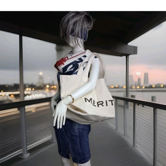 Merit Cream Crossbody Bag - Picture 3 of 7